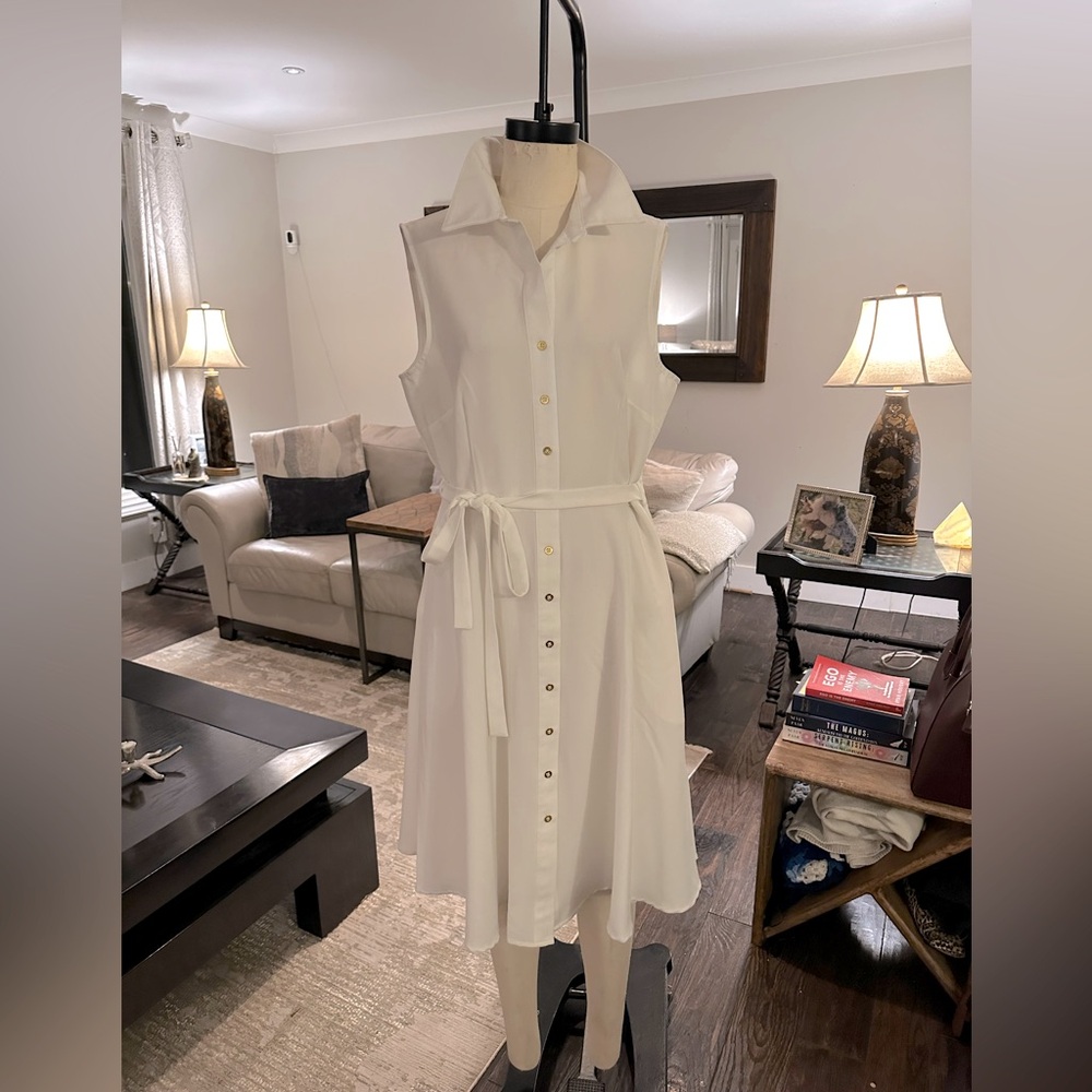 NWOT White skeeveless dress